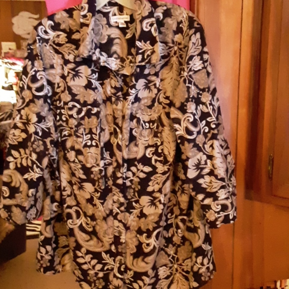 Woman blouse